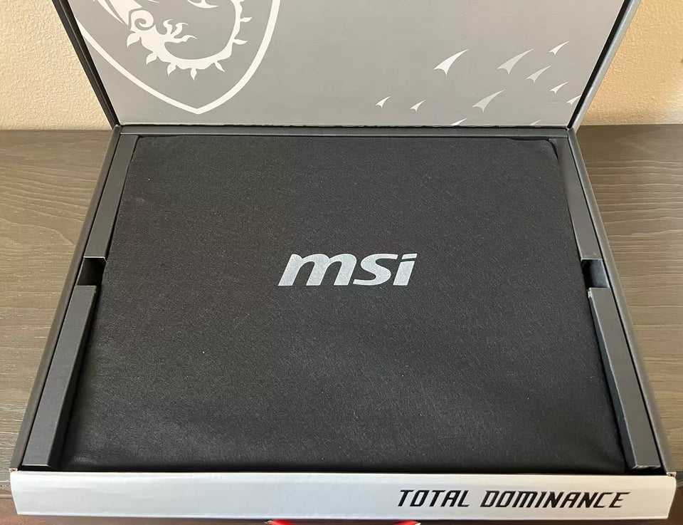 MSI Titan 18 HX A14VIG-036US Gaming Laptop i9-14900HX RTX 4090 128GB RAM 4TB SSD